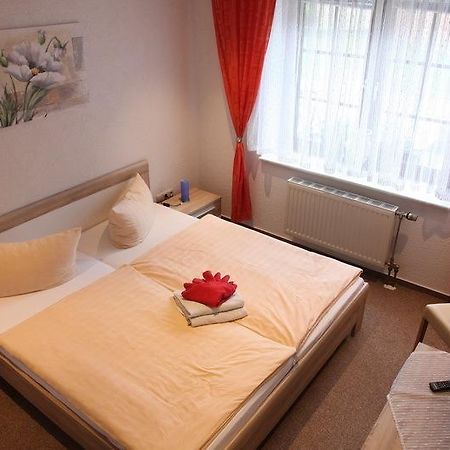 Pension & Gasthof Storchennest Gross Quassow Exteriör bild